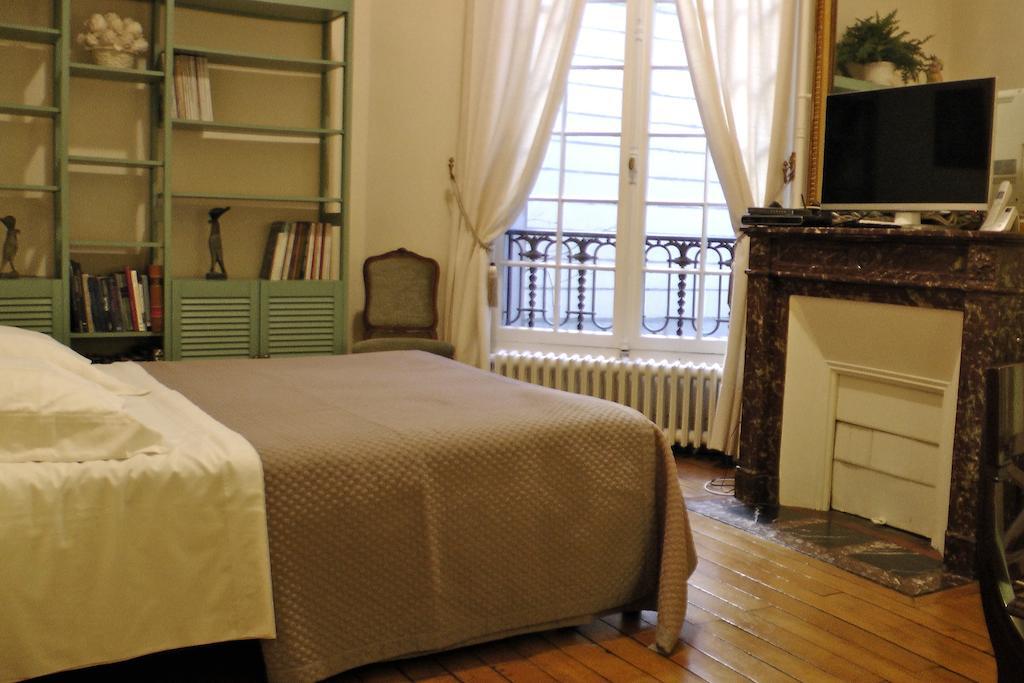 Appartamento Living In - Palais Bourbon *